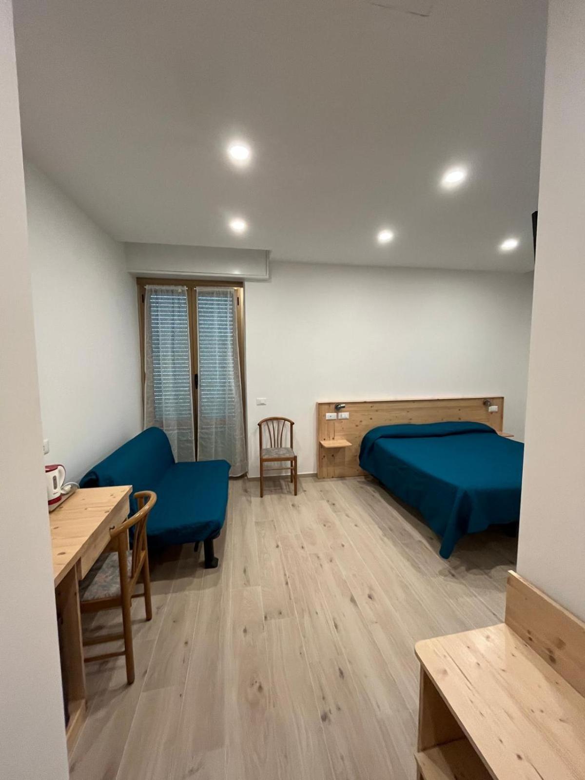 לאווניה Hotel Valentino מראה חיצוני תמונה