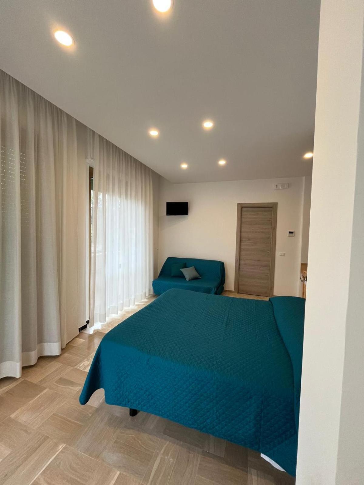 לאווניה Hotel Valentino מראה חיצוני תמונה