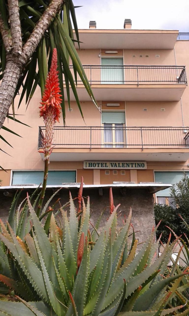 לאווניה Hotel Valentino מראה חיצוני תמונה